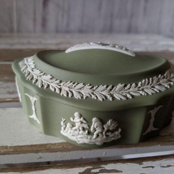 Wedgwood fluted dome green lidded bowl trinket‎ che - Picture 3 of 11